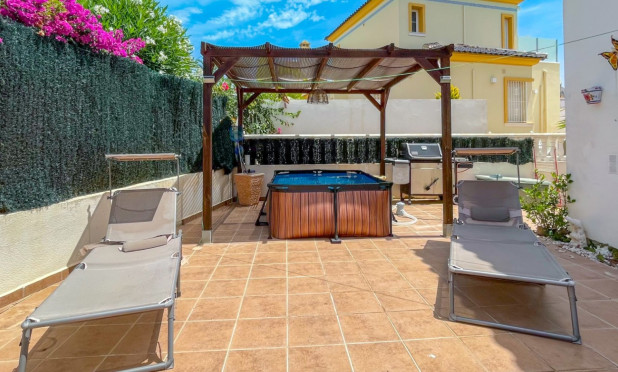 Resale - Townhouse - Orihuela Costa - La Rioja