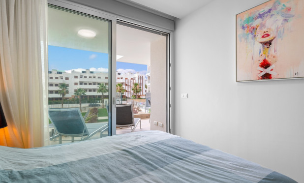 Resale - Apartment / flat - Orihuela Costa - Los Dolses