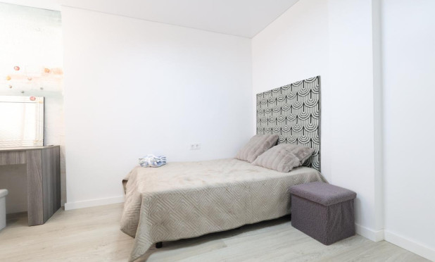Resale - Apartment / flat - Torrevieja - Acequion