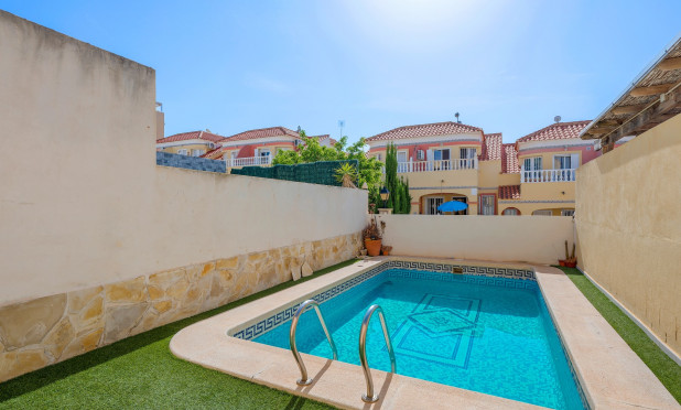 Resale - Finca / Country Property - Orihuela Costa - Las Filipinas