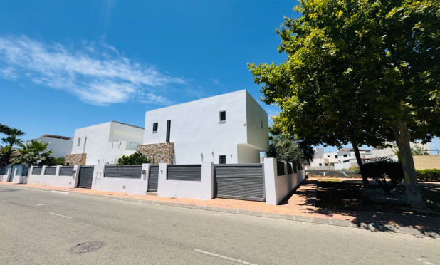 Resale - Villa - San Pedro del Pinatar - Lo pagan