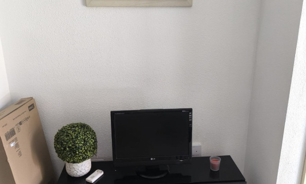 Resale - Apartment / flat - Finestrat - Cala de Finestrat