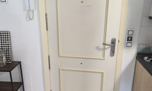 Resale - Apartment / flat - Finestrat - Cala de Finestrat