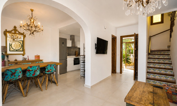 Resale - Townhouse - Albir
