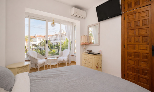 Resale - Townhouse - Albir