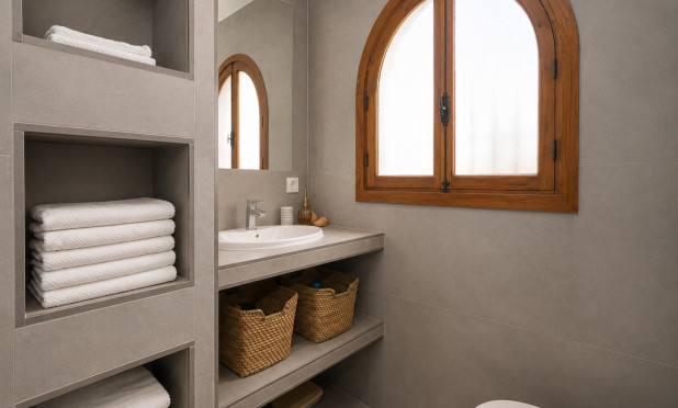 Resale - Townhouse - Albir