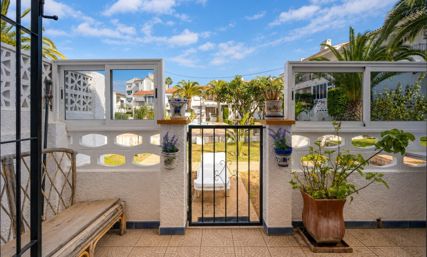 Resale - Townhouse - Albir