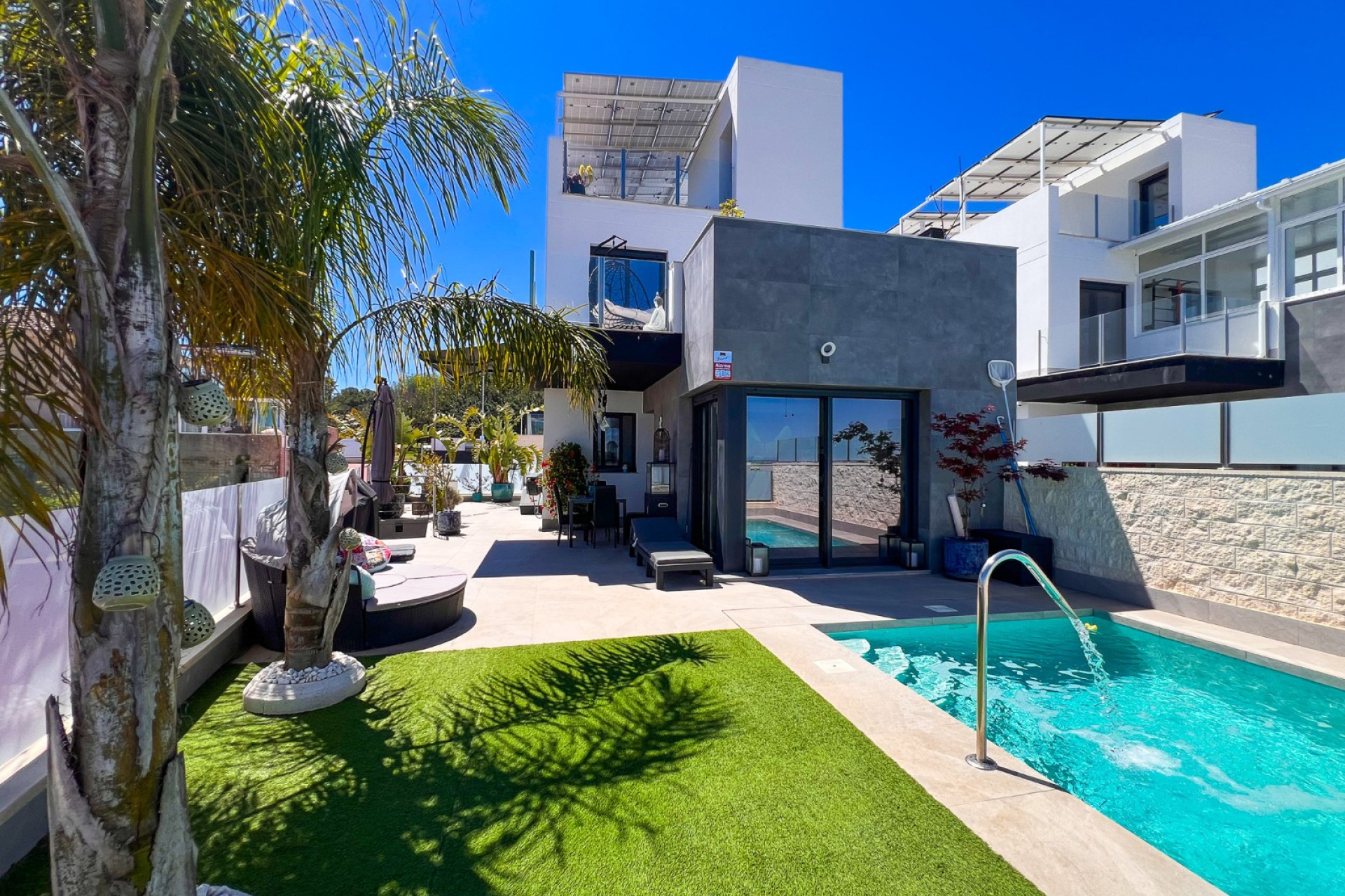 Resale - Villa - Torrevieja - Los Balcones