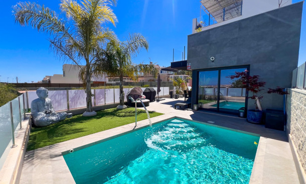 Resale - Villa - Torrevieja - Los Balcones