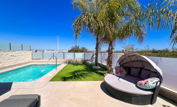 Resale - Villa - Torrevieja - Los Balcones