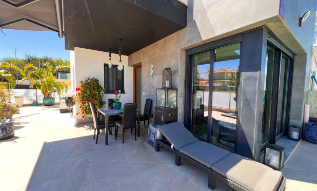 Resale - Villa - Torrevieja - Los Balcones
