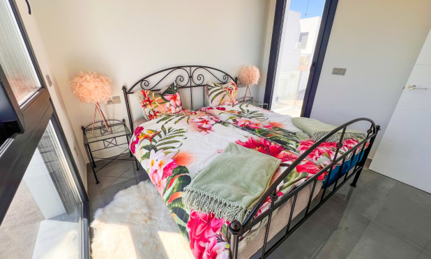 Resale - Villa - Torrevieja - Los Balcones