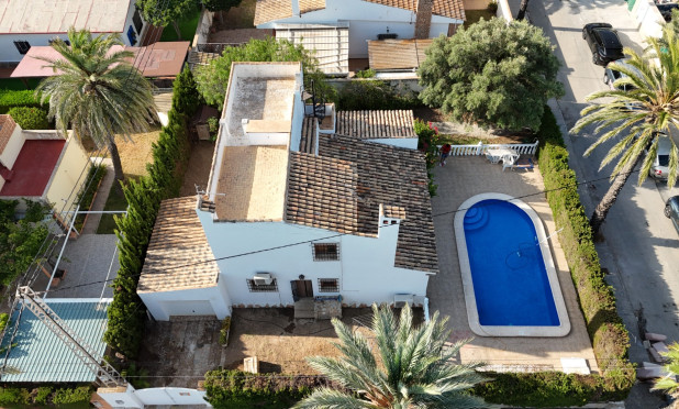 Odsprzedaż - Villa - Cabo Roig