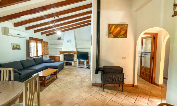 Odsprzedaż - Villa - Cabo Roig