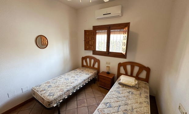 Odsprzedaż - Villa - Cabo Roig