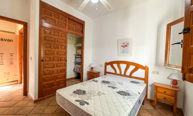 Odsprzedaż - Villa - Cabo Roig