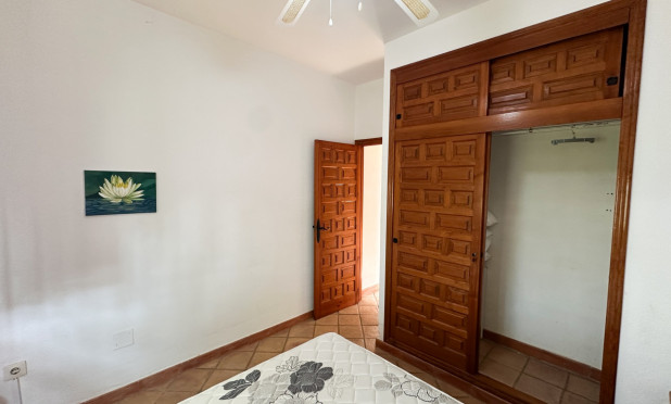 Odsprzedaż - Villa - Cabo Roig