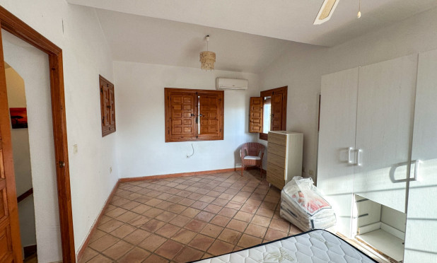 Odsprzedaż - Villa - Cabo Roig