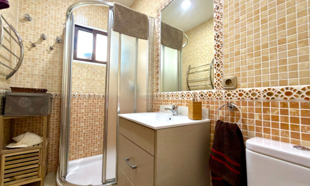 Herverkoop - Herenhuis - Torrevieja - Los Balcones