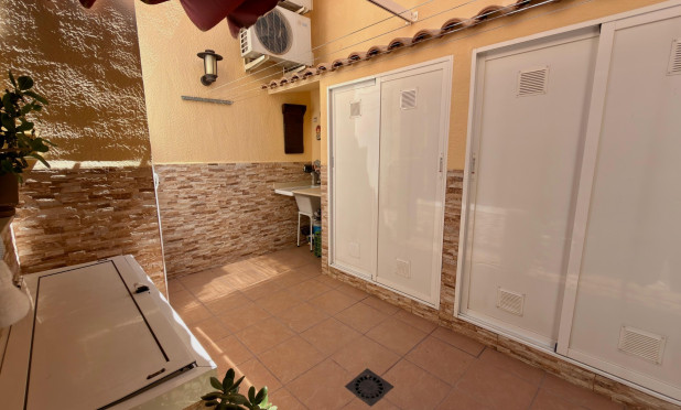 Herverkoop - Herenhuis - Torrevieja - Los Balcones
