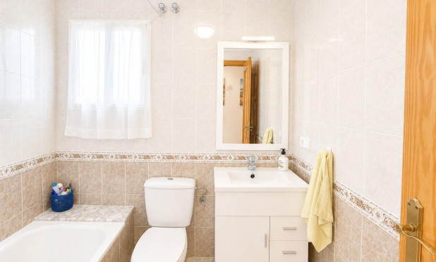 Wiederverkauf - Wohnung - Torrevieja - Playa del Cura