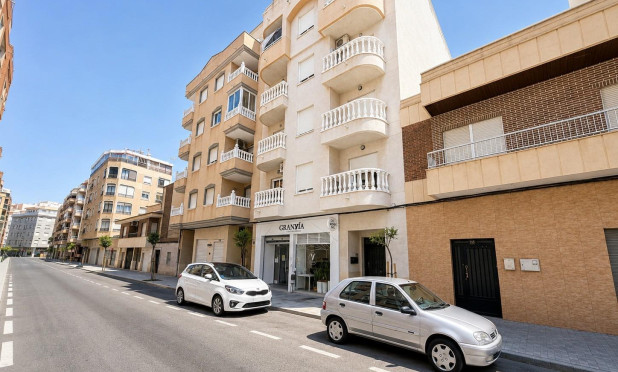 Wiederverkauf - Wohnung - Torrevieja - Playa del Cura