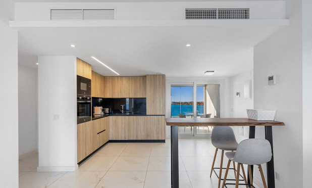 Wiederverkauf - Wohnung - Torrevieja - Punta Prima