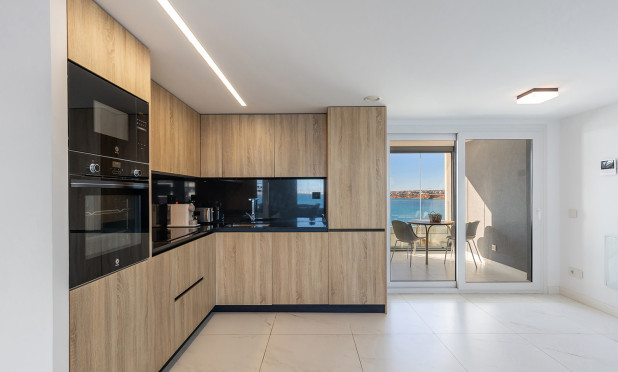 Wiederverkauf - Wohnung - Torrevieja - Punta Prima