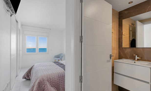 Wiederverkauf - Wohnung - Torrevieja - Punta Prima
