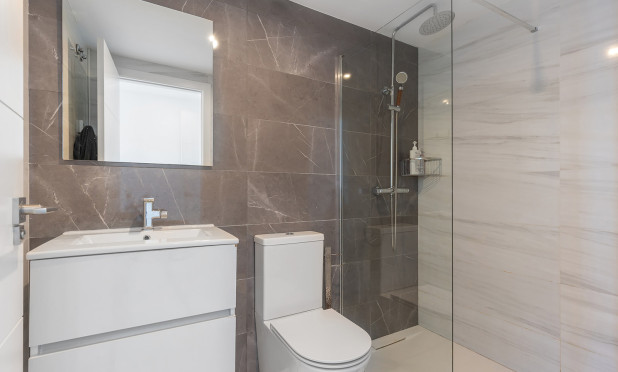 Wiederverkauf - Wohnung - Torrevieja - Punta Prima