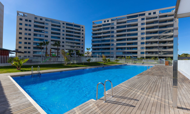 Wiederverkauf - Wohnung - Torrevieja - Punta Prima