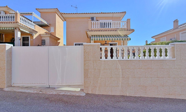 Wiederverkauf - Villa - Orihuela - Orihuela Costa