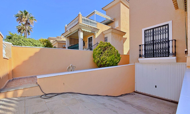 Wiederverkauf - Villa - Orihuela - Orihuela Costa