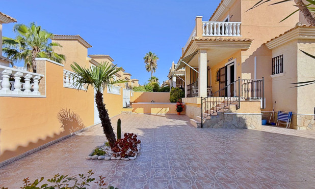 Wiederverkauf - Villa - Orihuela - Orihuela Costa