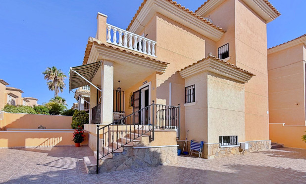 Wiederverkauf - Villa - Orihuela - Orihuela Costa