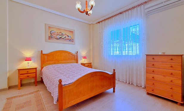 Wiederverkauf - Villa - Orihuela - Orihuela Costa