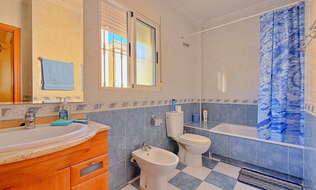 Wiederverkauf - Villa - Orihuela - Orihuela Costa