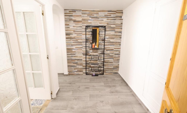 Revente - Appartement - Torrevieja - Centro