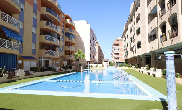 Revente - Appartement - Torrevieja - Centro