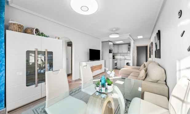 Resale - Apartment / flat - Torrevieja - La Mata