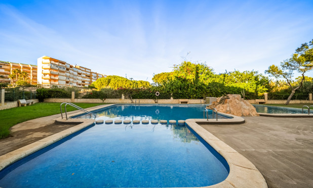Resale - Apartment / flat - Torrevieja - La Mata