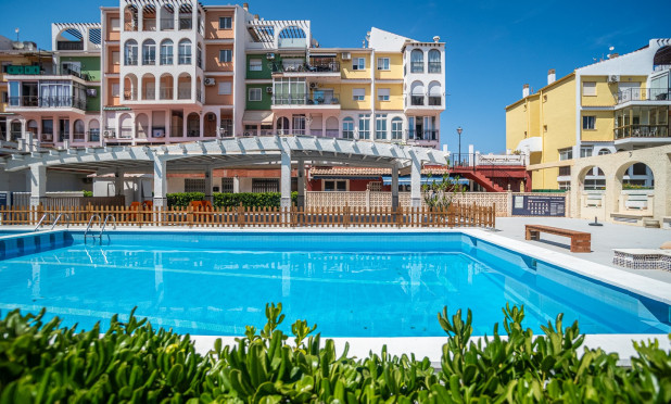 Odsprzedaż - COMMERCIAL PROPERTY - Torrevieja - La Veleta