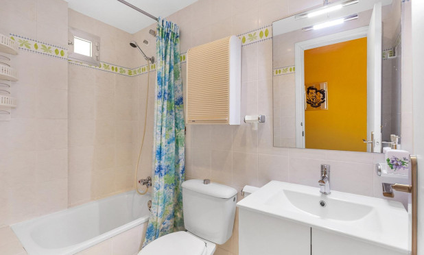 Reventa - Apartamento / piso - Torrevieja - La Mata