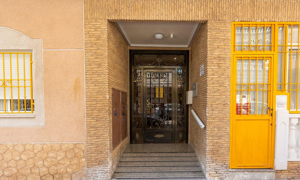 Wiederverkauf - Wohnung - Torrevieja - Habaneras