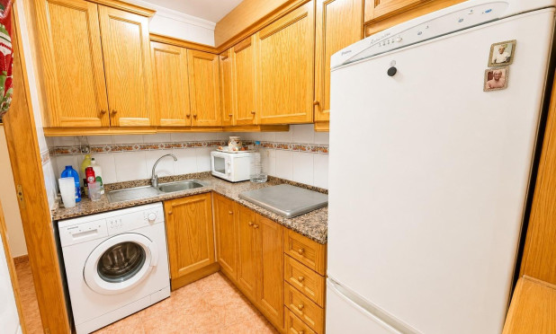 Reventa - Apartamento / piso - Torrevieja - Estacion de autobuses