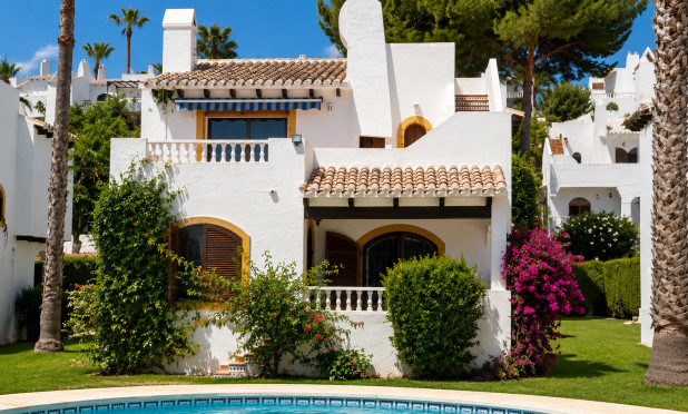 Odsprzedaż - Villa - Orihuela Costa - Los Dolses