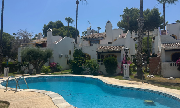 Odsprzedaż - Villa - Orihuela Costa - Los Dolses