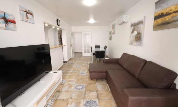 Resale - Apartment / flat - Torrevieja - Centro