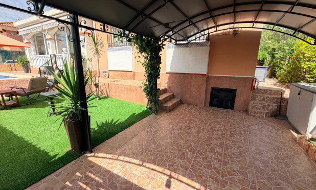 Wiederverkauf - Villa - Montesinos - La Herrada