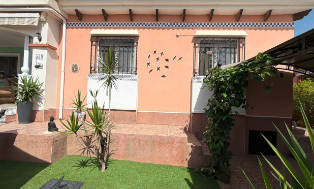Wiederverkauf - Villa - Montesinos - La Herrada